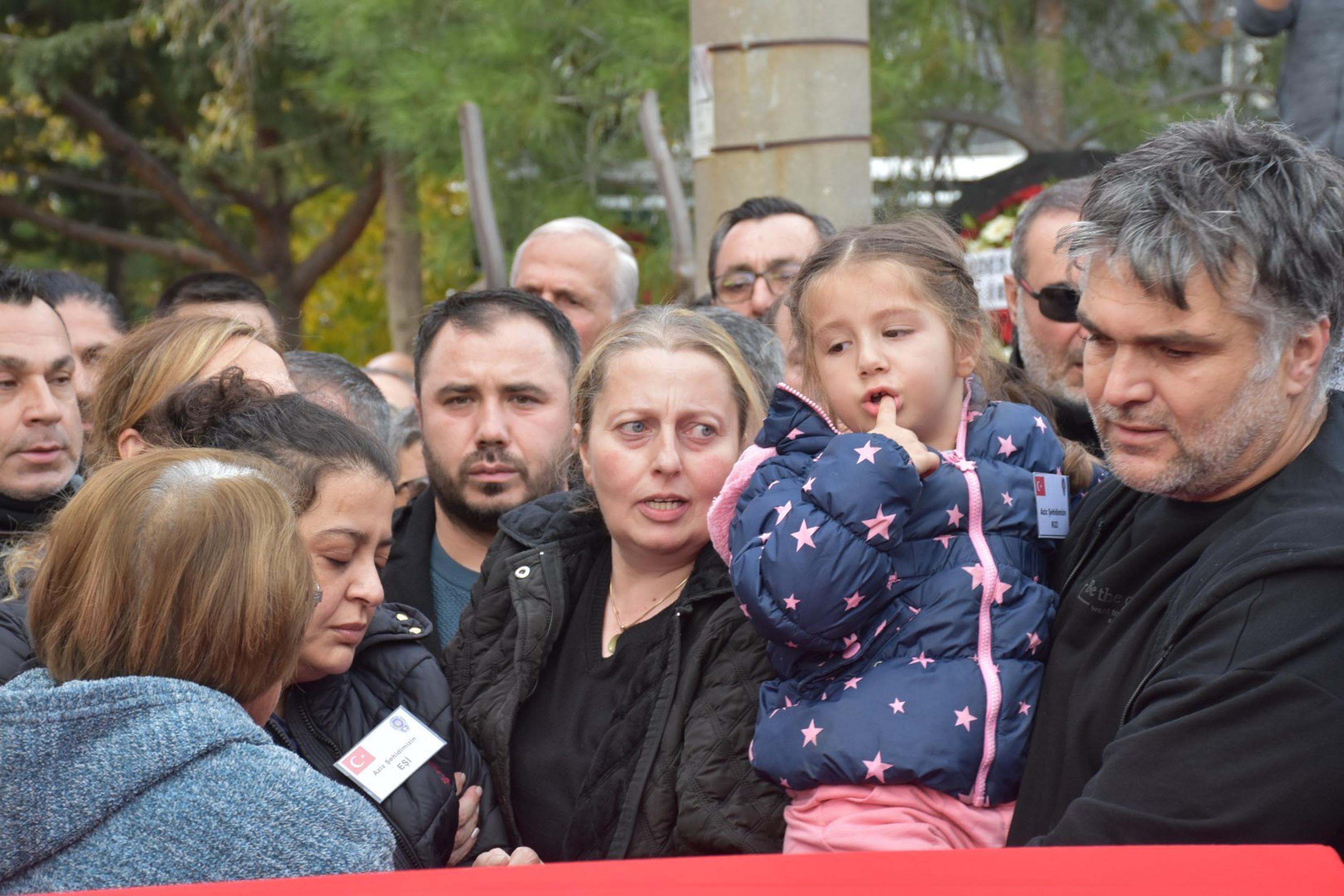 Şehit polis memuru Mehmet Tozun son yolculuğuna uğurlandı