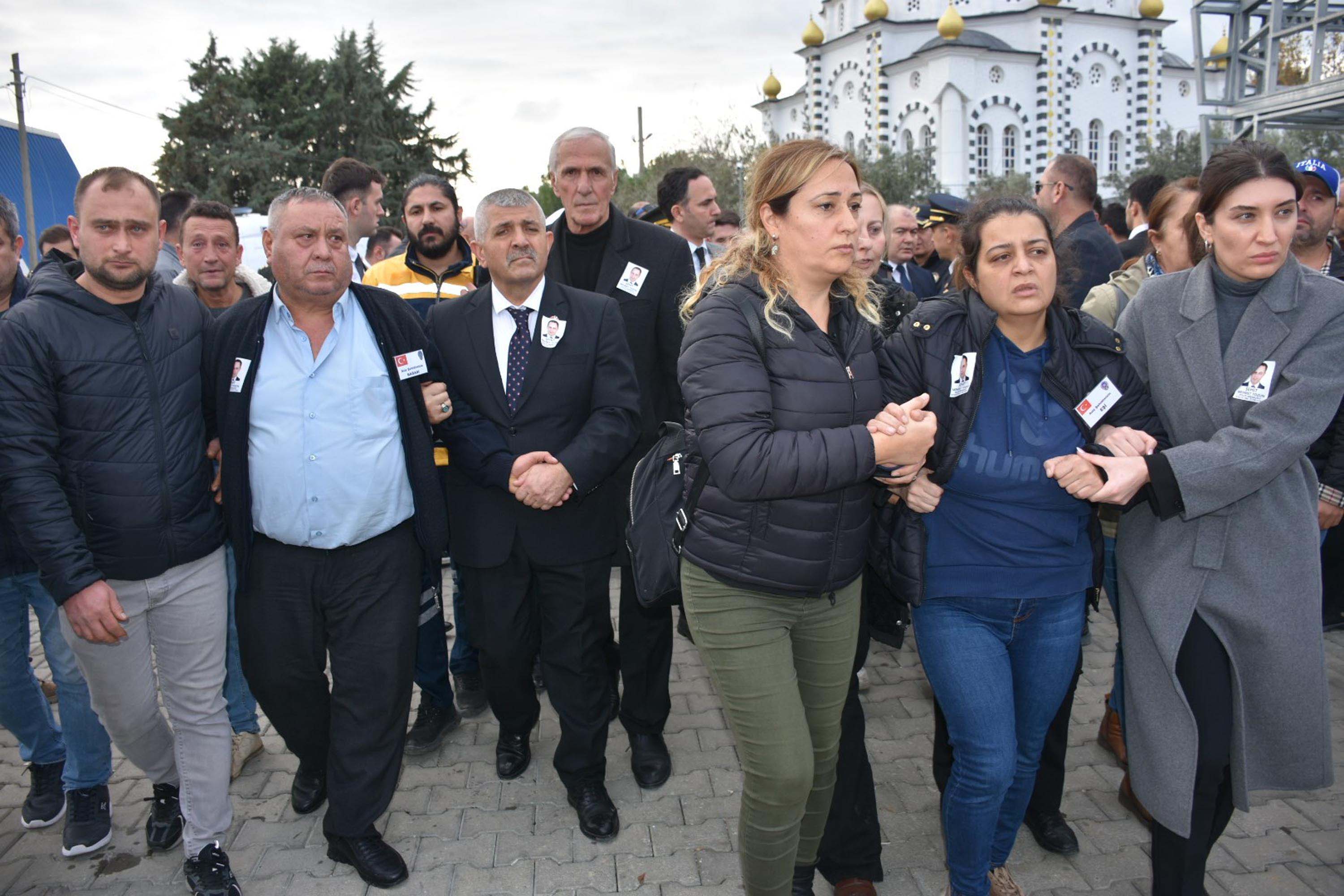 Şehit polis memuru Mehmet Tozun son yolculuğuna uğurlandı