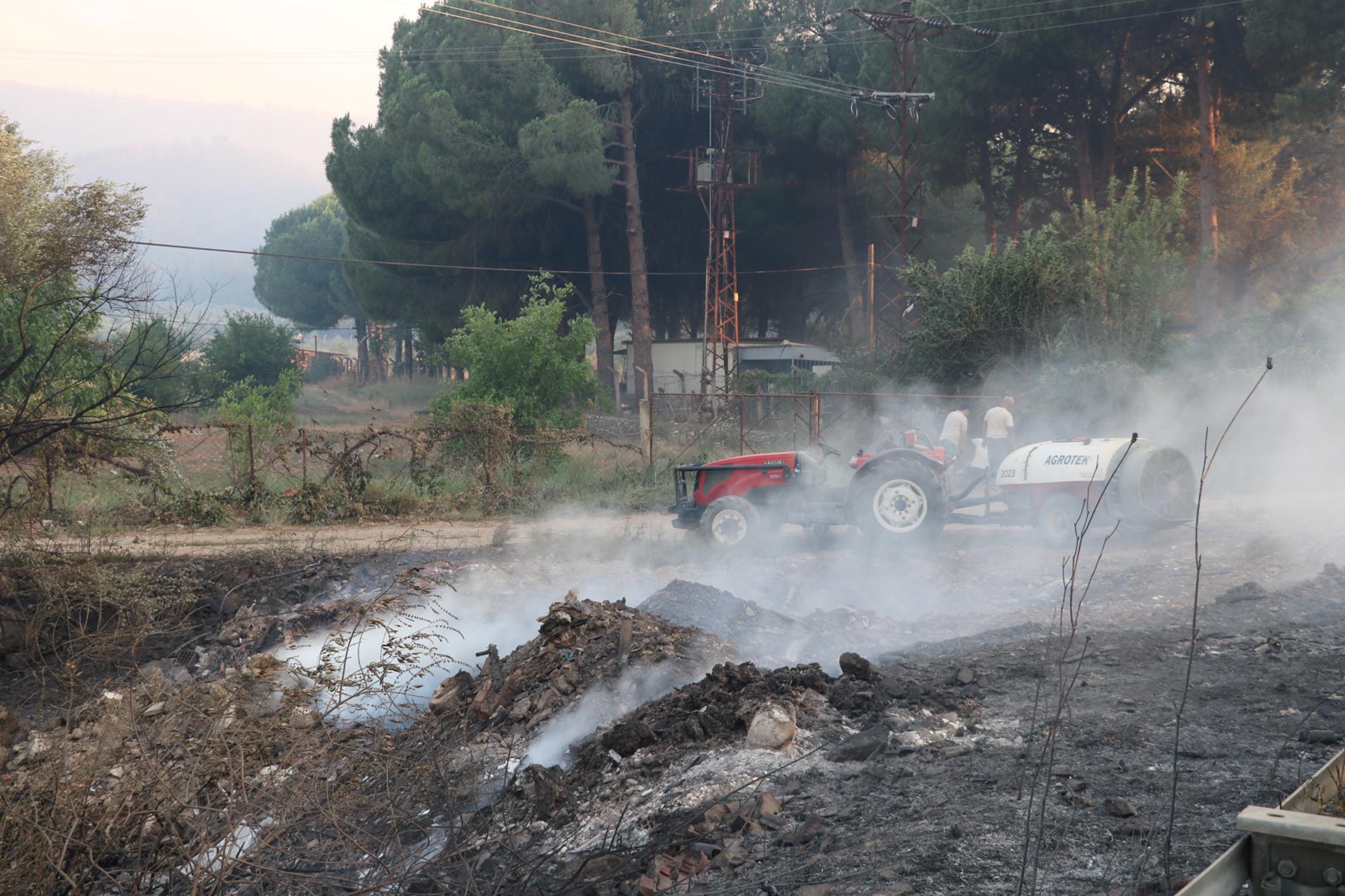 Selçuk'ta çıkan orman yangını Kuşadası'na da sıçradı