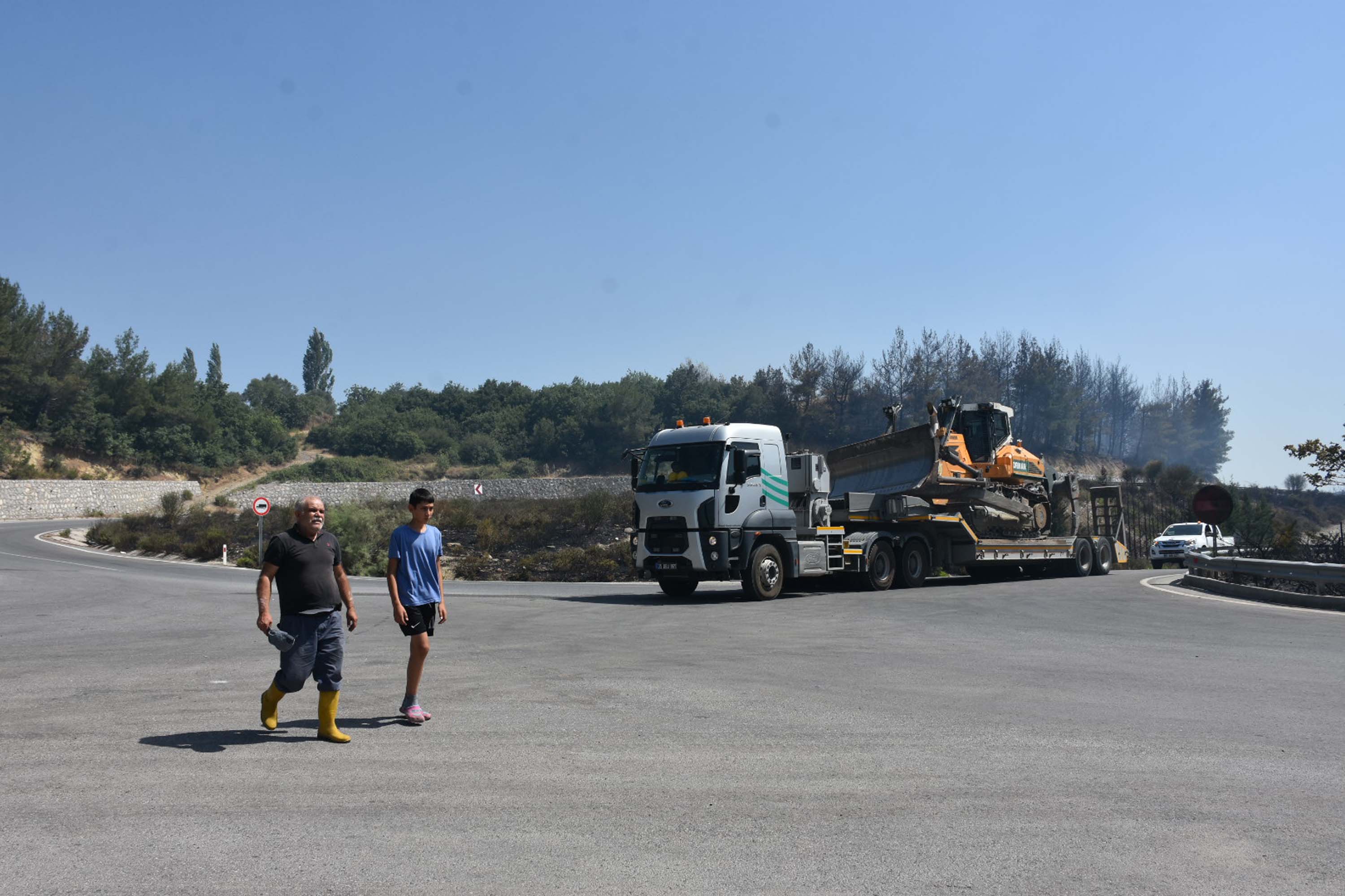 İzmir Bornova'da orman yangını