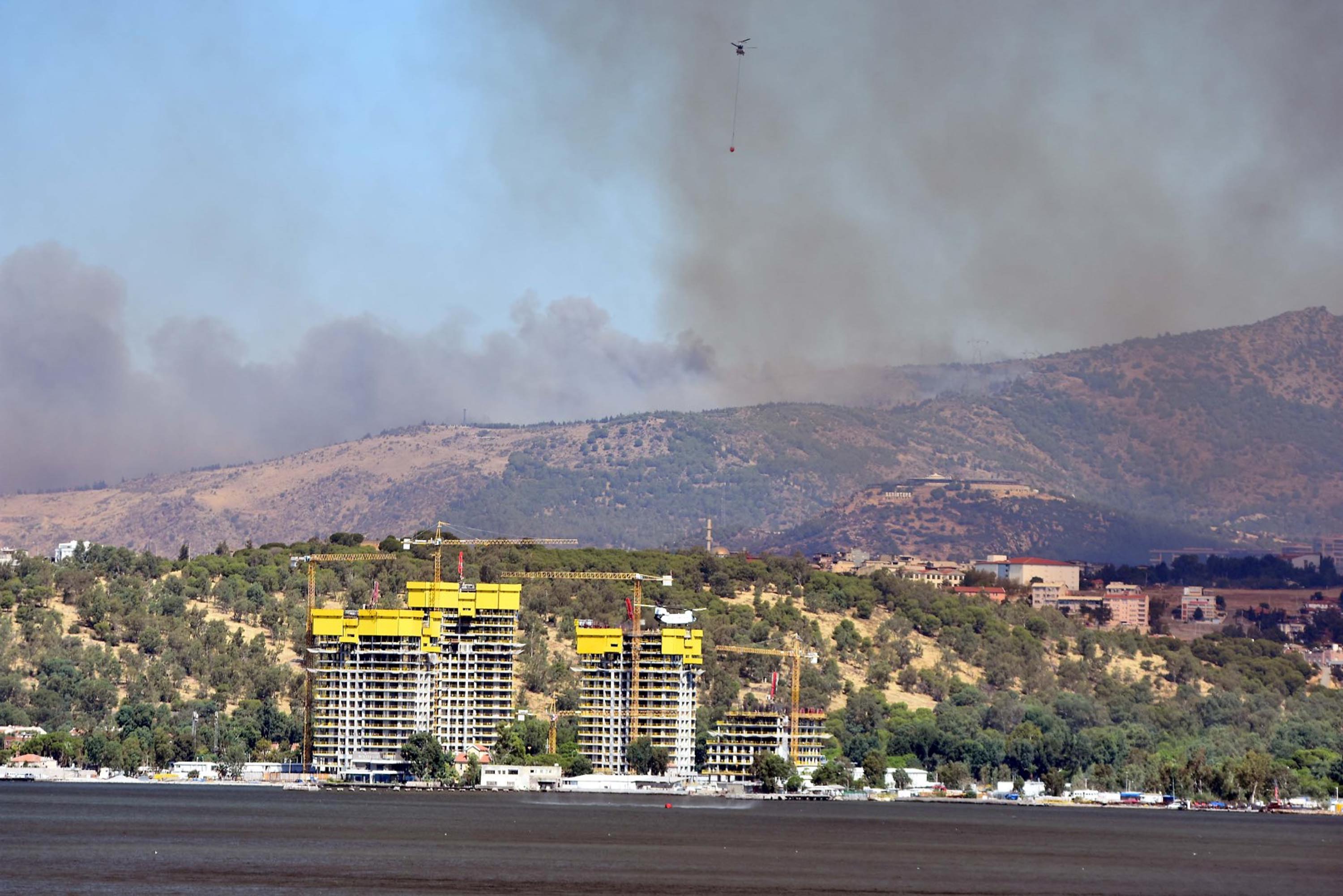 İzmir'de yangın kabusu