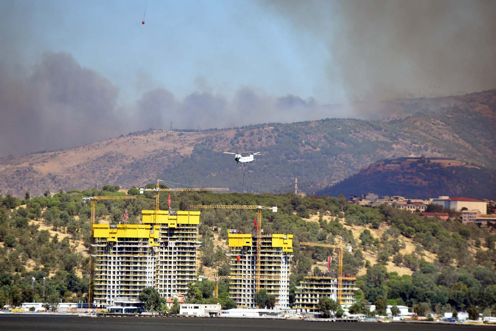 İzmir'de yangın kabusu