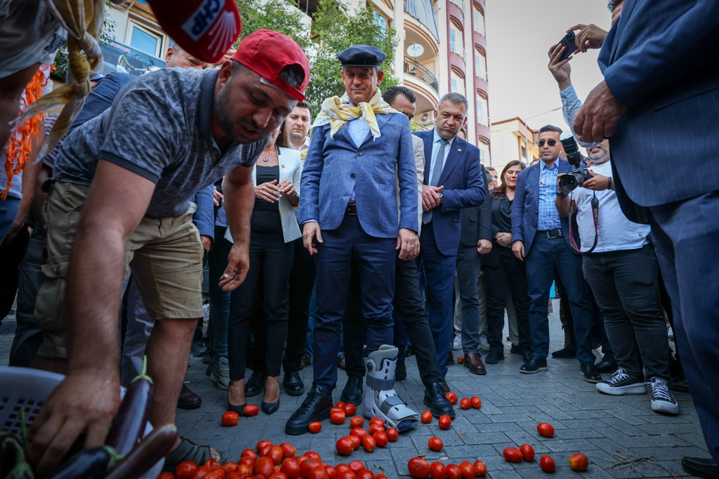 Özgür Özel, Büyük Çiftçi Mitinginde vatandaşara seslendi