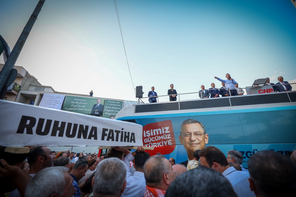 Özgür Özel, Büyük Çiftçi Mitinginde vatandaşara seslendi