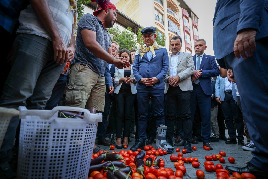 Özgür Özel, Büyük Çiftçi Mitinginde vatandaşara seslendi