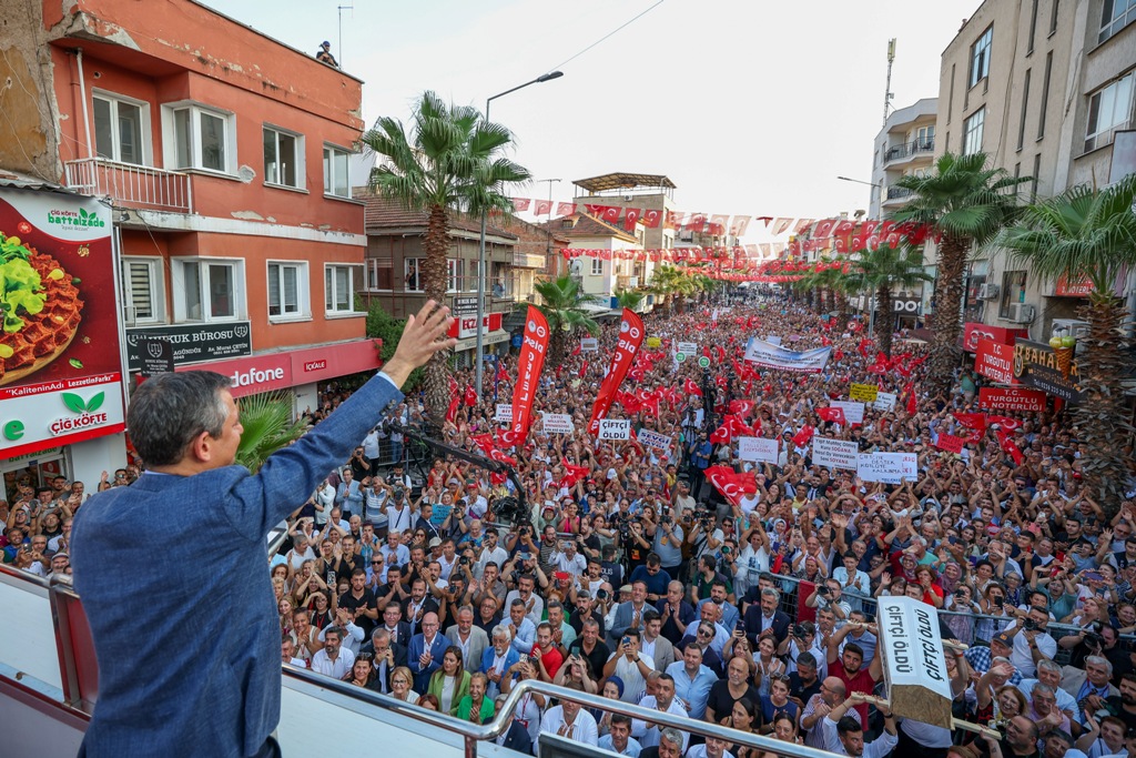 Özgür Özel, Büyük Çiftçi Mitinginde vatandaşara seslendi