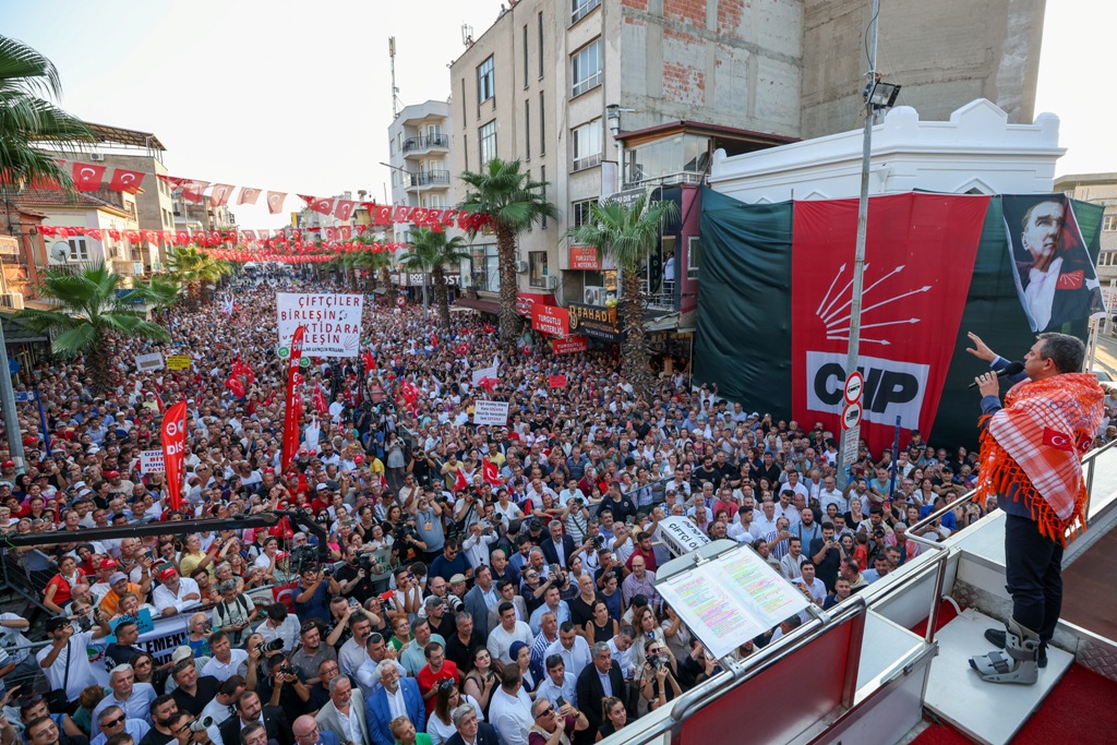 Özgür Özel, Büyük Çiftçi Mitinginde vatandaşara seslendi