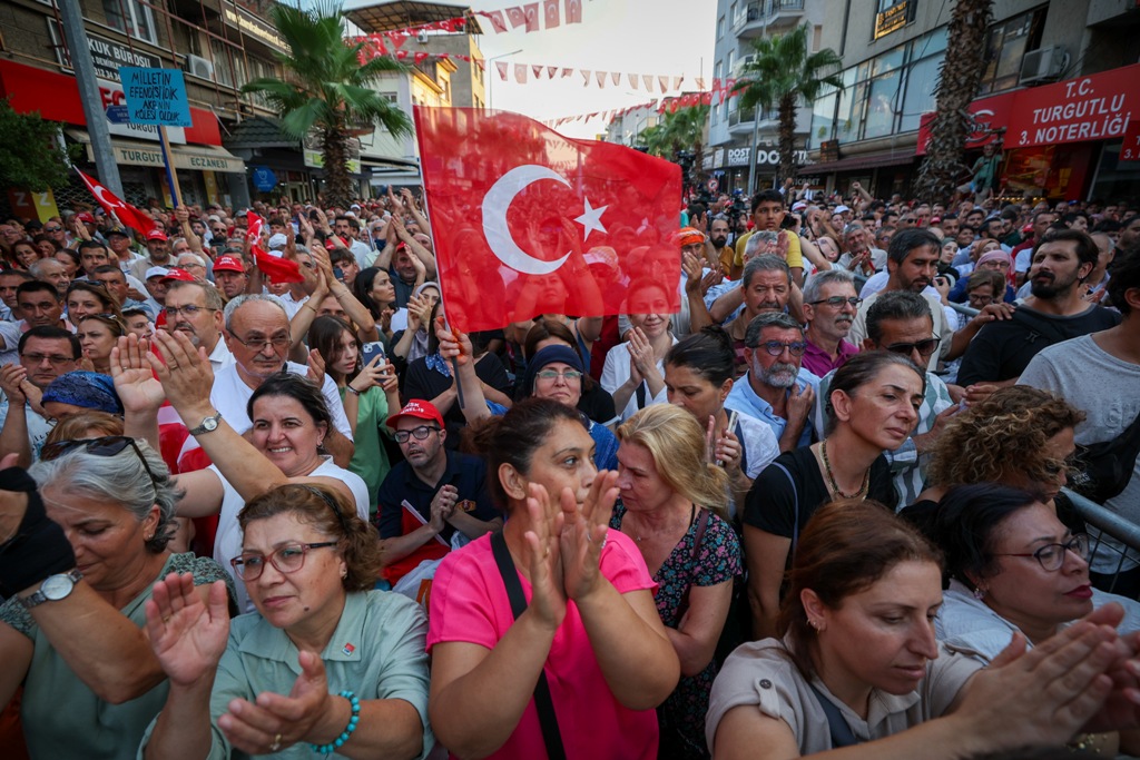 Özgür Özel, Büyük Çiftçi Mitinginde vatandaşara seslendi