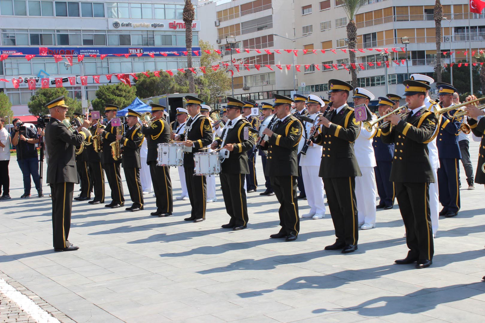 İzmir'de 30 Ağustos Zafer Bayramı kutlamaları