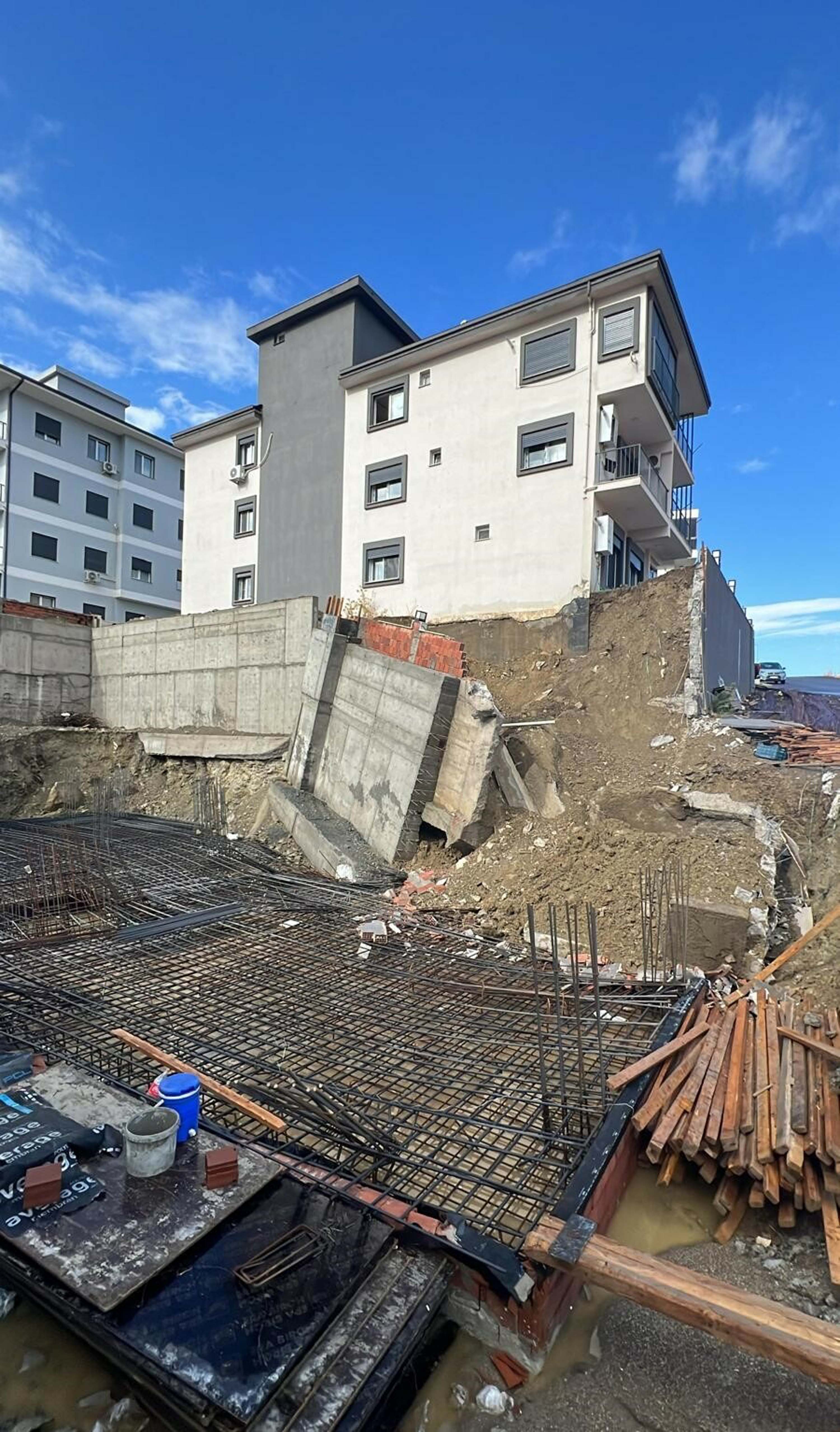 İzmir'de sağanak etkili oldu