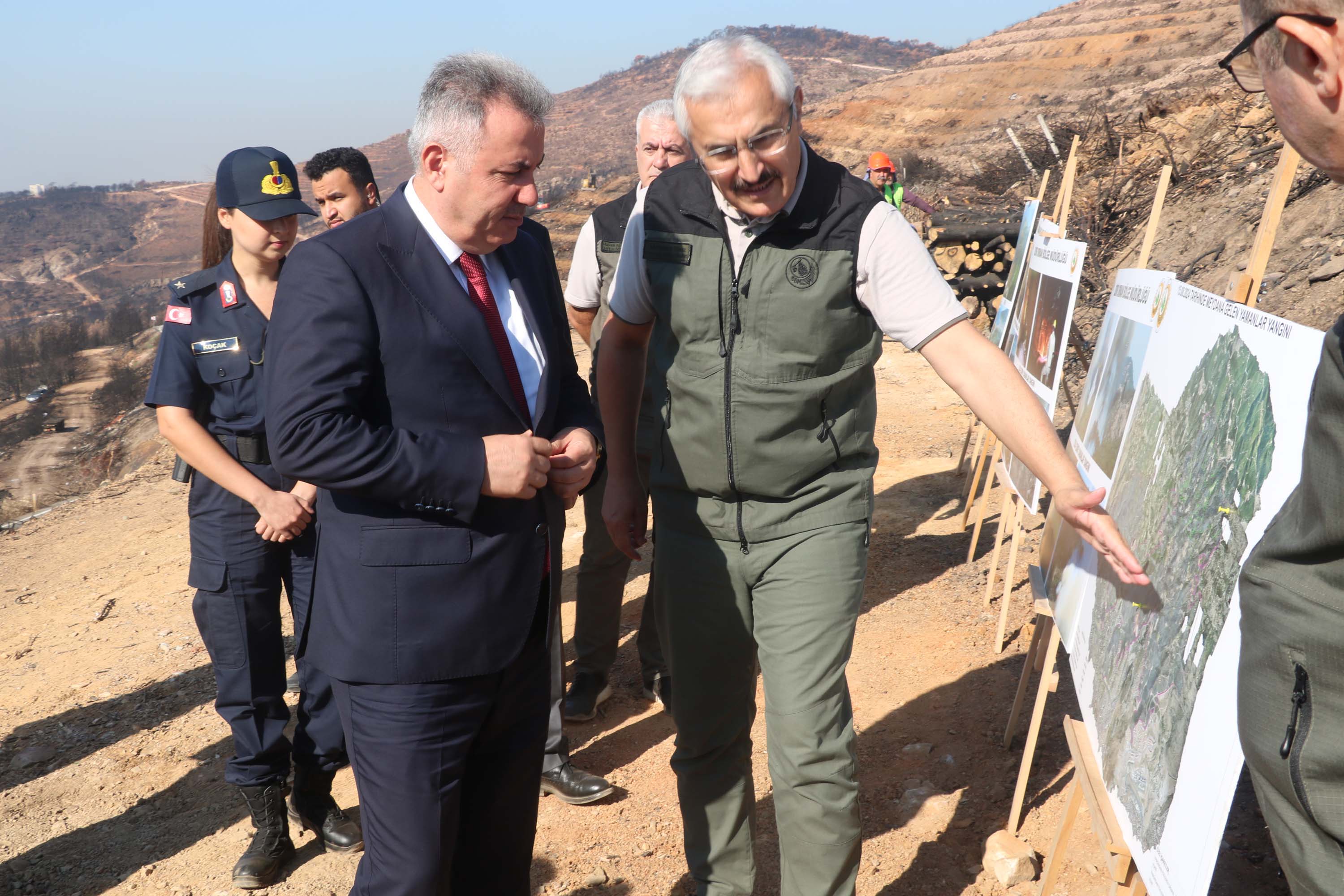 Vali Elban, Yamanlar'da yanan bölgedeki ağaçlandırma çalışmalarını inceledi