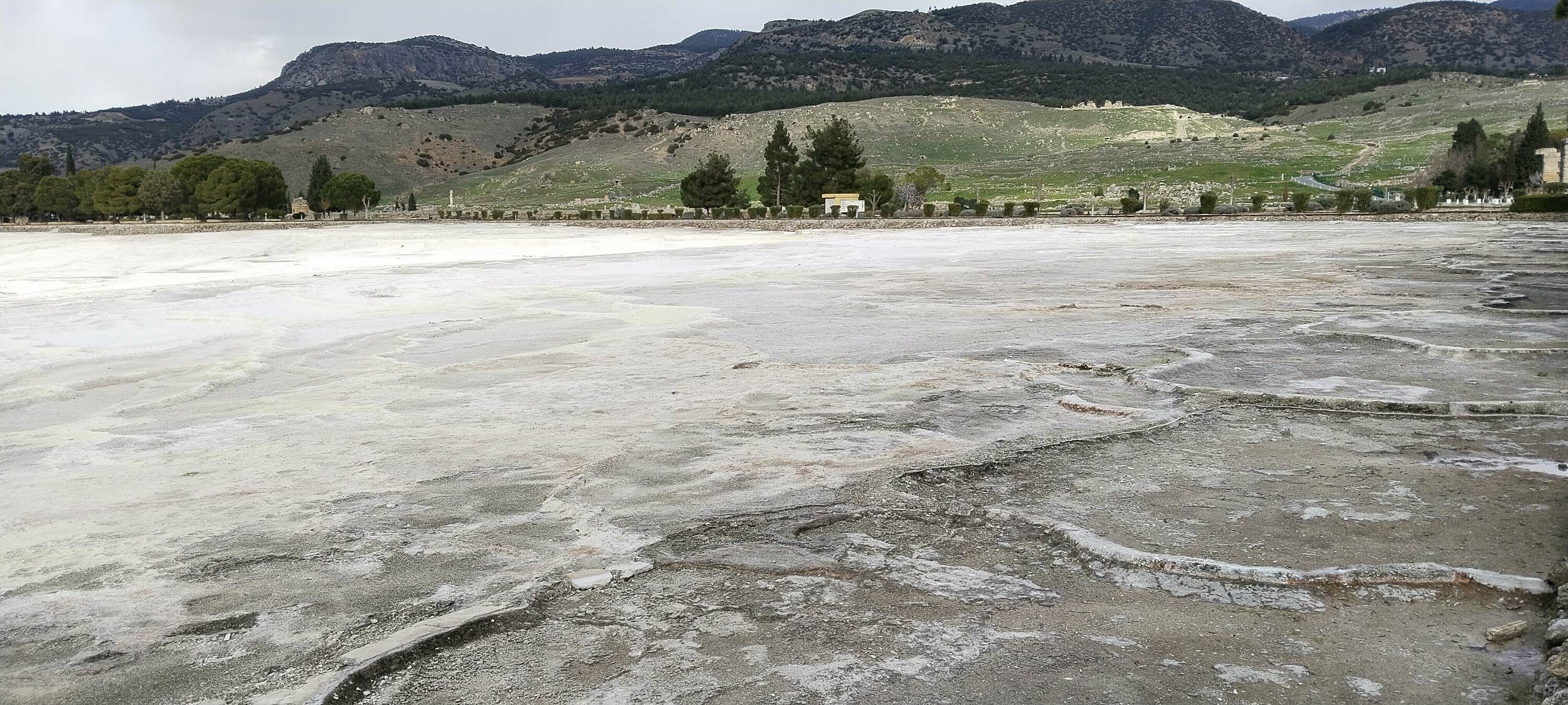 Pamukkale'de kuraklık tehdidi; suyun debisi düştü