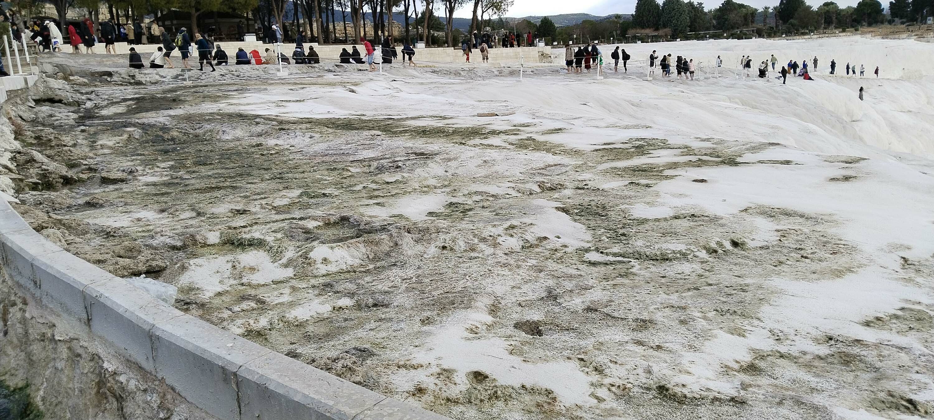 Pamukkale'de kuraklık tehdidi; suyun debisi düştü