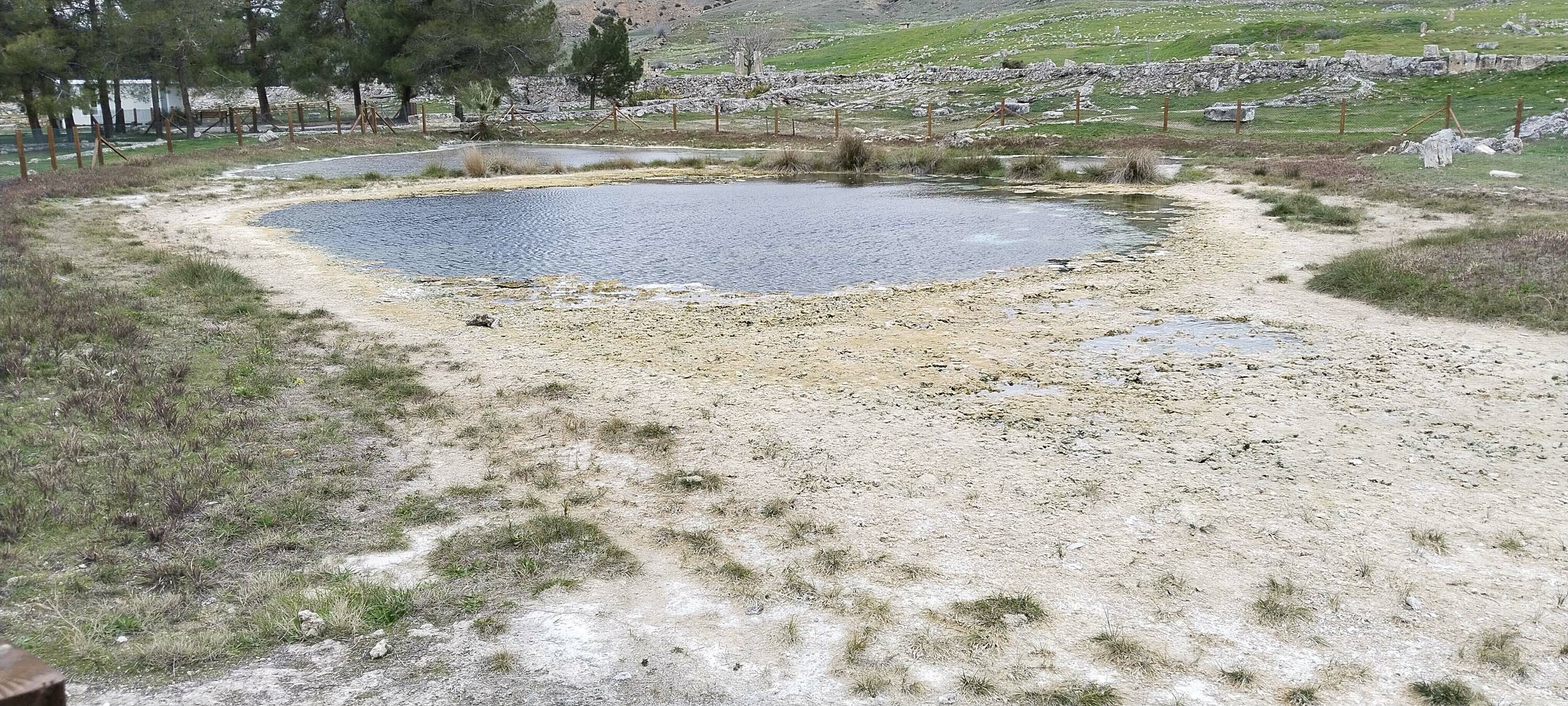 Pamukkale'de kuraklık tehdidi; suyun debisi düştü