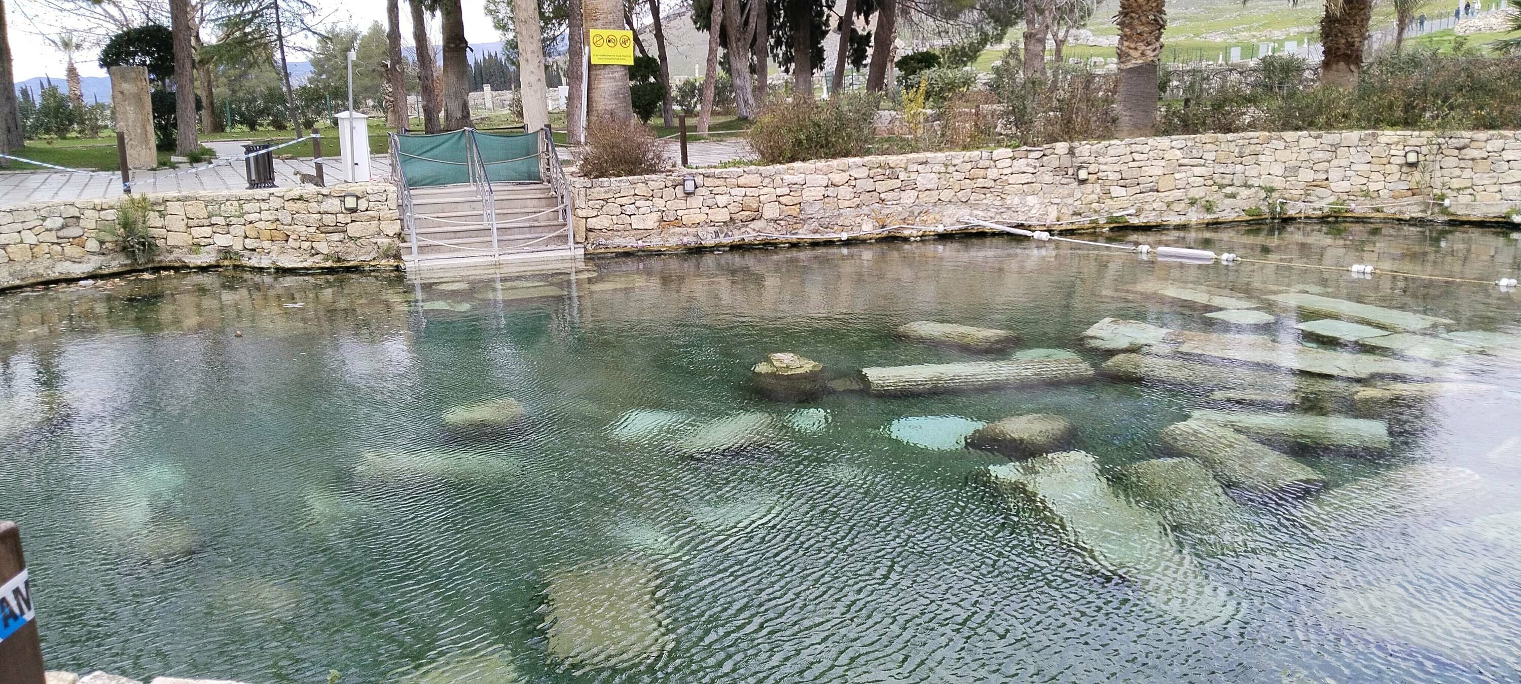 Pamukkale'de kuraklık tehdidi; suyun debisi düştü