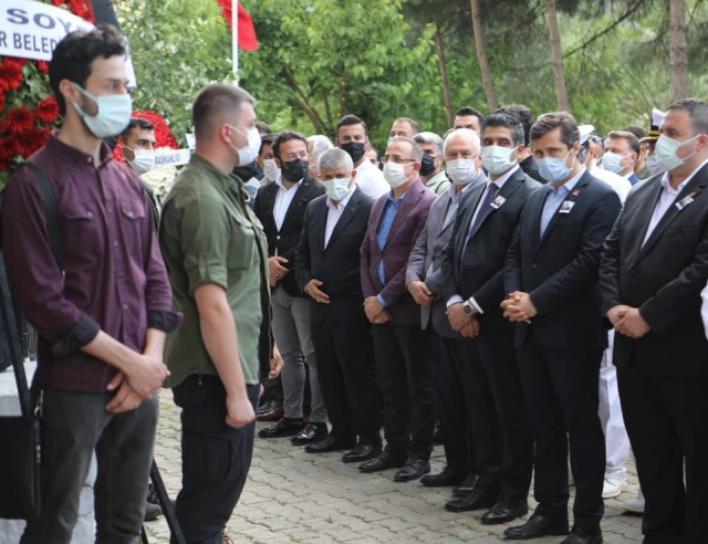 Şehit Astsubay Egemen Öztürk'ün cenazesi İzmir'de defnedildi