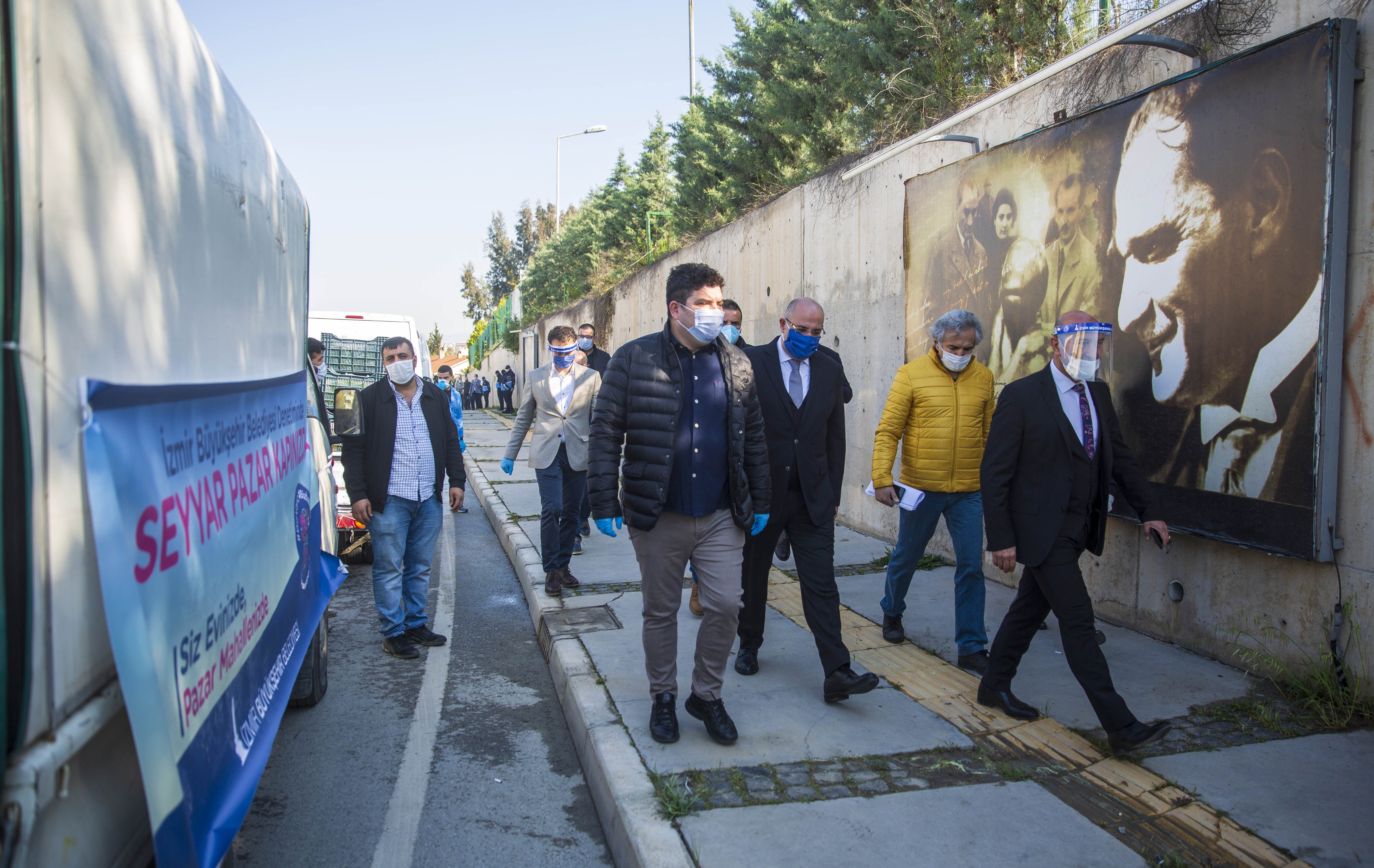 İzmir’de ‘Seyyar Pazar’ dönemi başladı