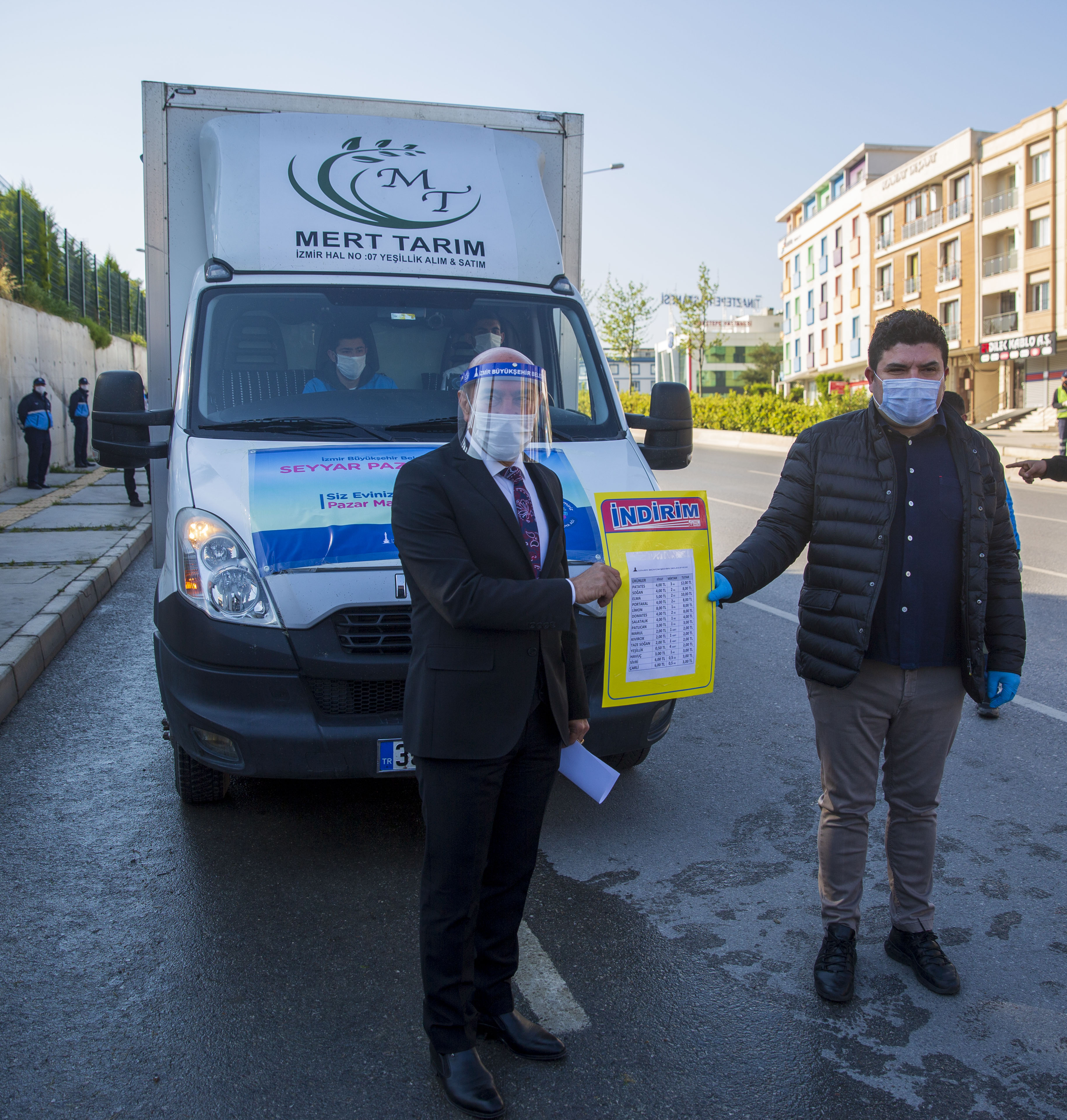 İzmir’de ‘Seyyar Pazar’ dönemi başladı