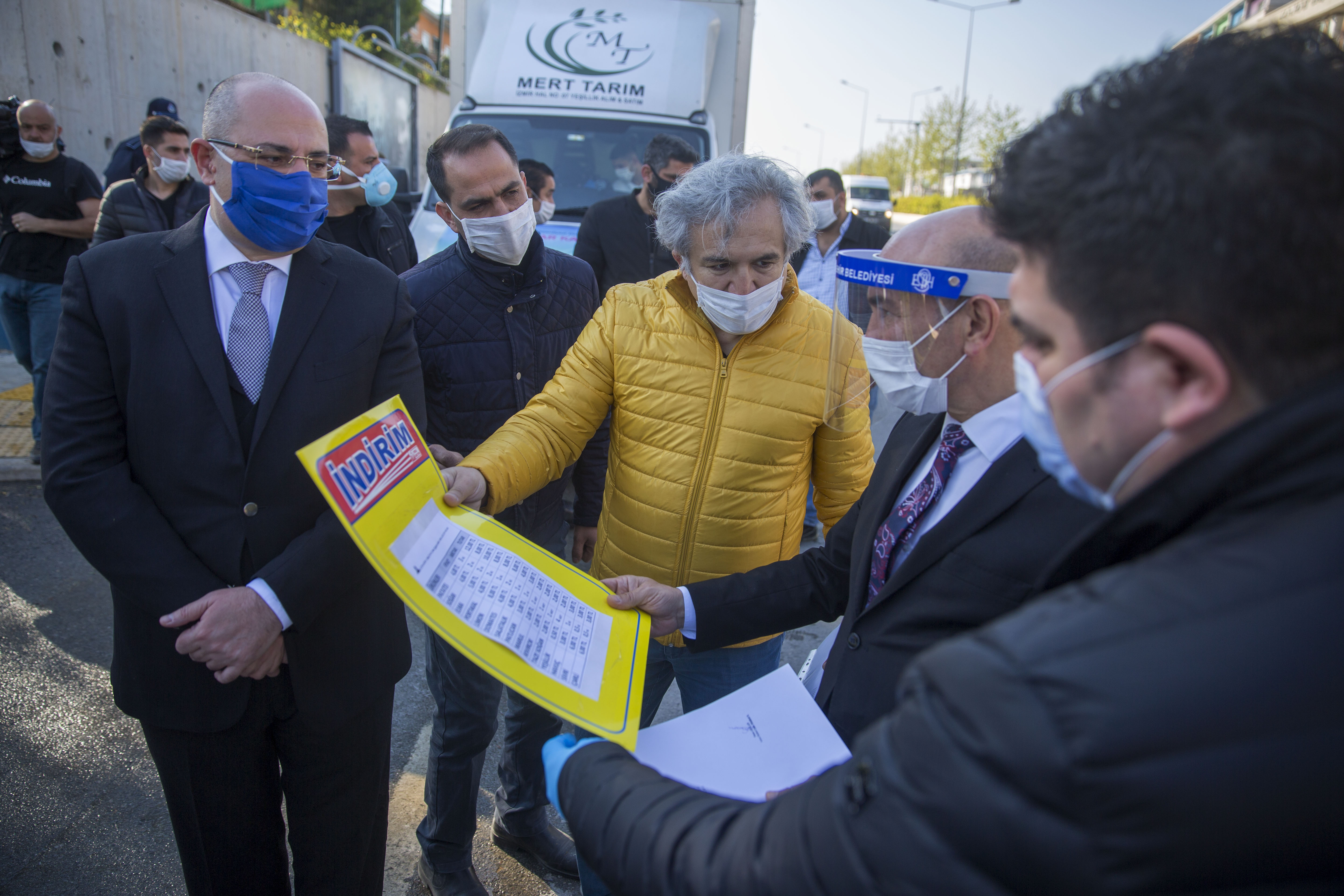 İzmir’de ‘Seyyar Pazar’ dönemi başladı