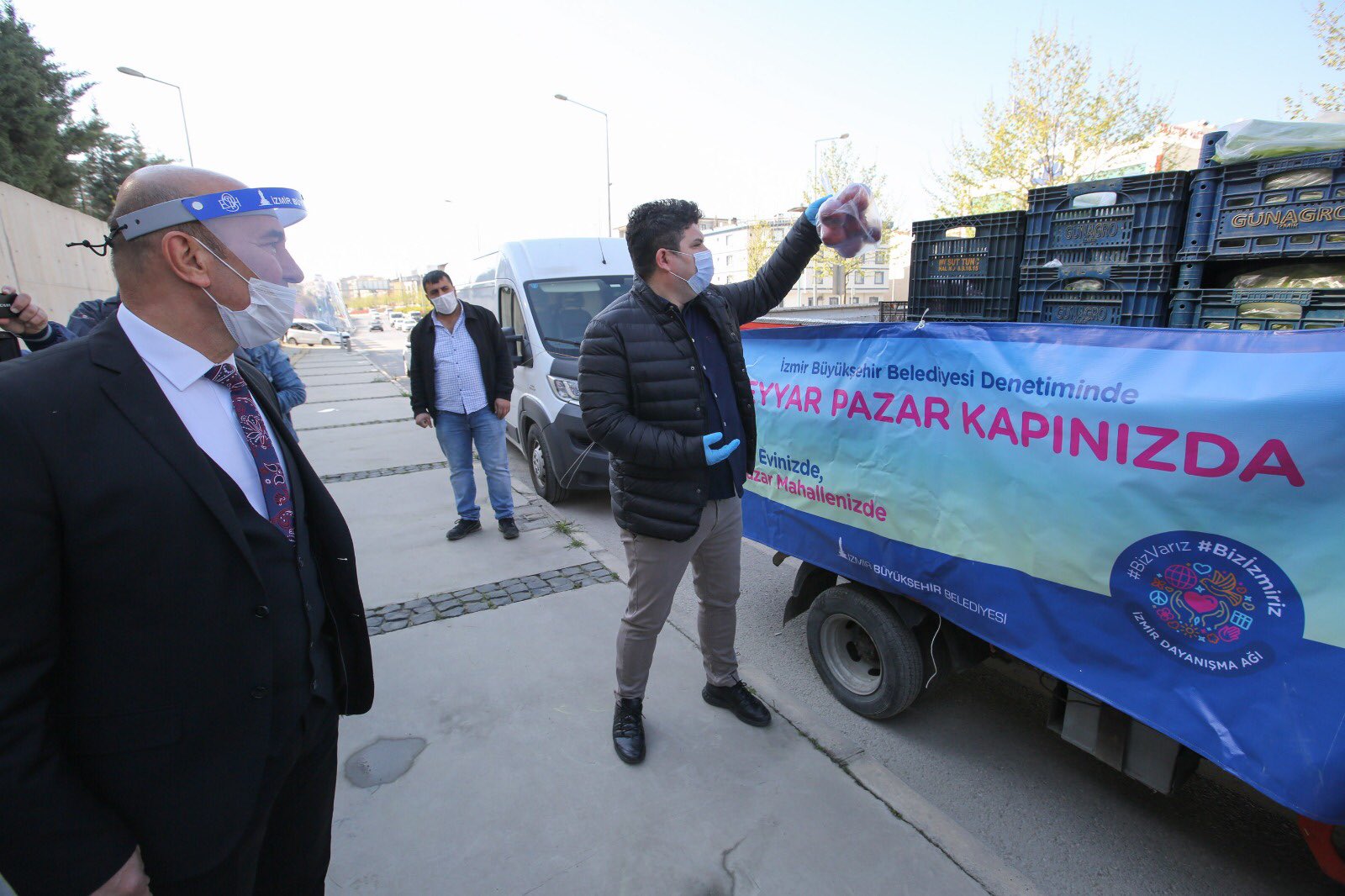 İzmir’de ‘Seyyar Pazar’ dönemi başladı