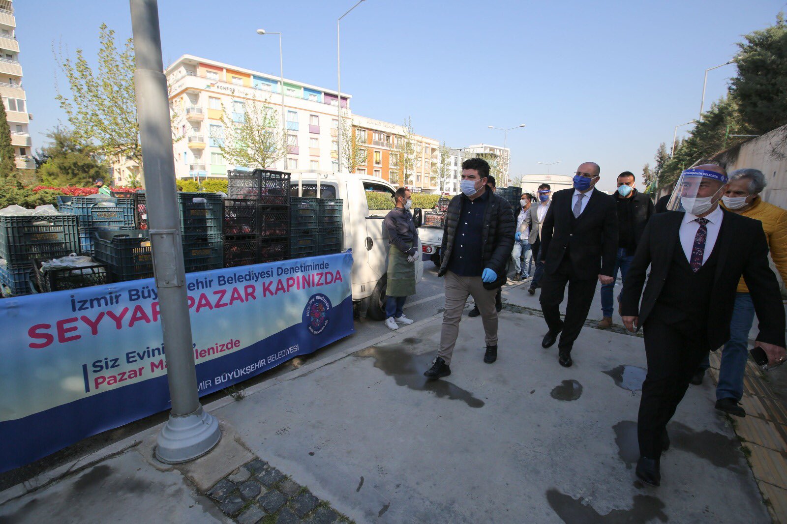 İzmir’de ‘Seyyar Pazar’ dönemi başladı