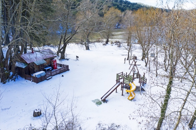 Karagöl Tabiat Parkı beyaza büründü