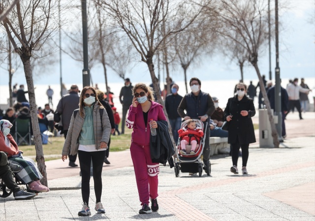 İzmir'de kısıtlamanın kalktığı ilk cumartesi