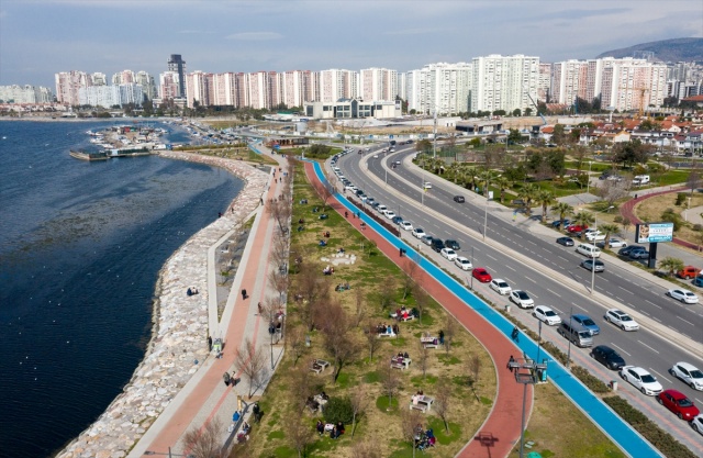 İzmir'de kısıtlamanın kalktığı ilk cumartesi