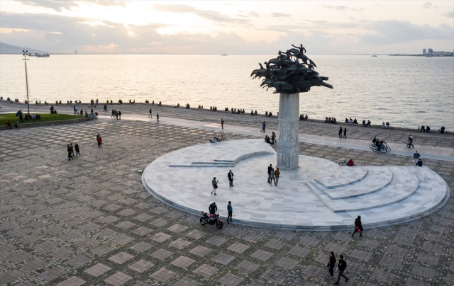 İzmir'de kısıtlamanın kalktığı ilk cumartesi