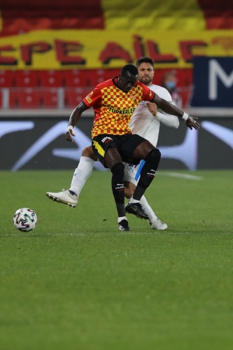 Göztepe-Erzurumspor maçından kareler