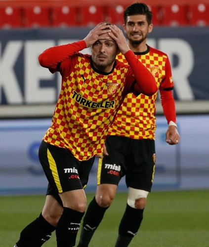 Göztepe-Erzurumspor maçından kareler