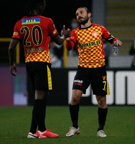 Göztepe-Erzurumspor maçından kareler