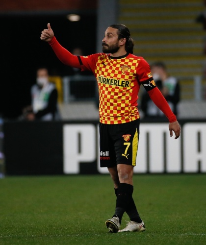 Göztepe-Erzurumspor maçından kareler