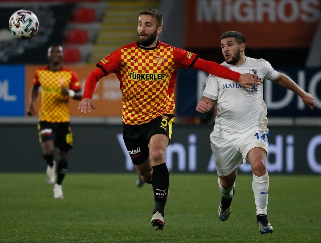 Göztepe-Erzurumspor maçından kareler