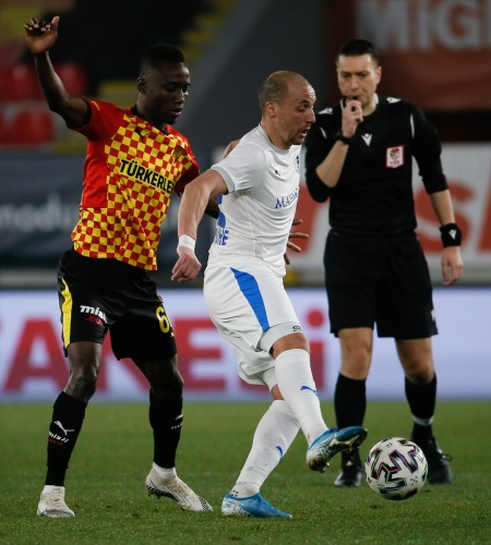 Göztepe-Erzurumspor maçından kareler