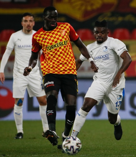 Göztepe-Erzurumspor maçından kareler