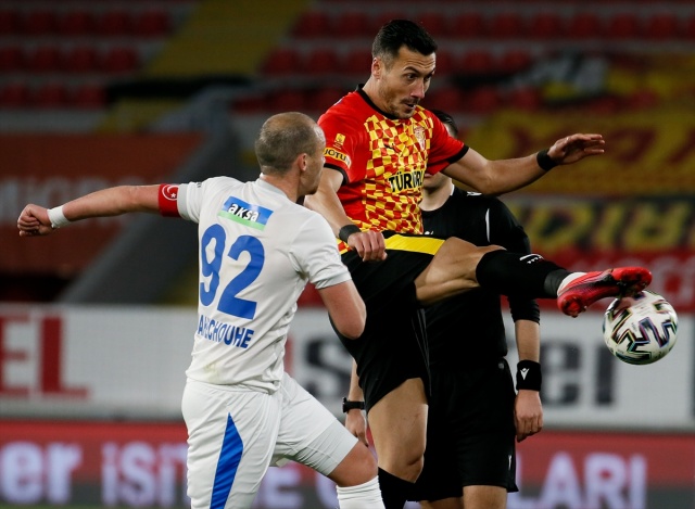 Göztepe-Erzurumspor maçından kareler