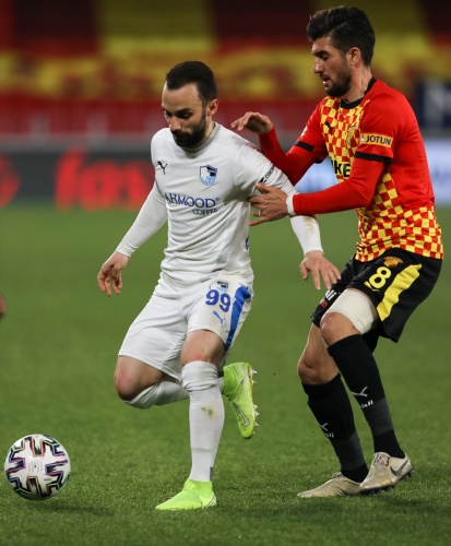 Göztepe-Erzurumspor maçından kareler