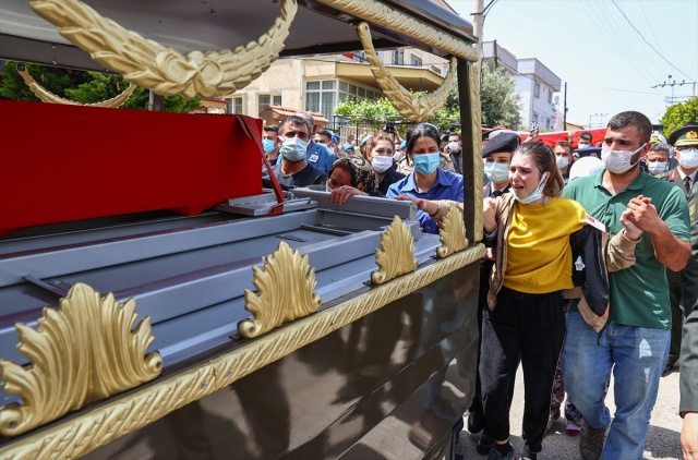 Şehit Teğmen Mehmet Kıvık, İzmir'de son yolculuğuna uğurlandı