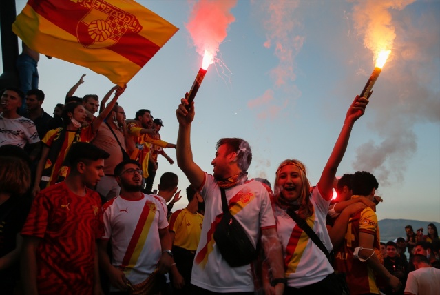 Göztepe'nin 96. kuruluş yıl dönümü coşkuyla kutlandı