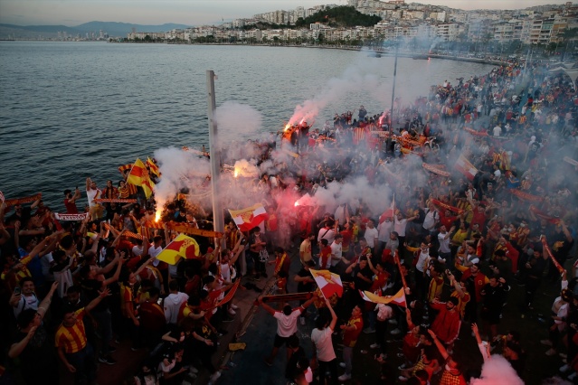 Göztepe'nin 96. kuruluş yıl dönümü coşkuyla kutlandı