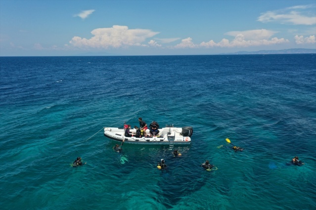 Karaburun'da dalış turizminde hareketlilik başladı