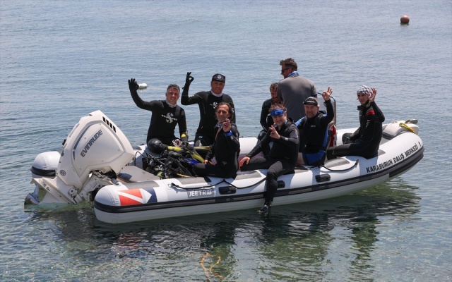 Karaburun'da dalış turizminde hareketlilik başladı