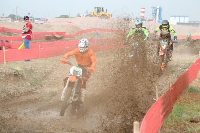 Türkiye Süper Enduro Şampiyonası'nın ikinci ayağı İzmir'de başladı