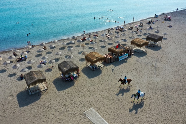 İzmir'in plajları onlara emanet!