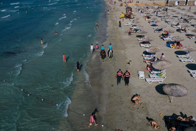 İzmir'in plajları onlara emanet!