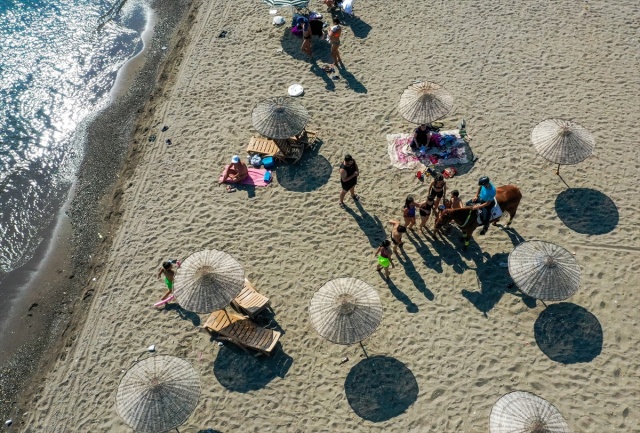 İzmir'in plajları onlara emanet!