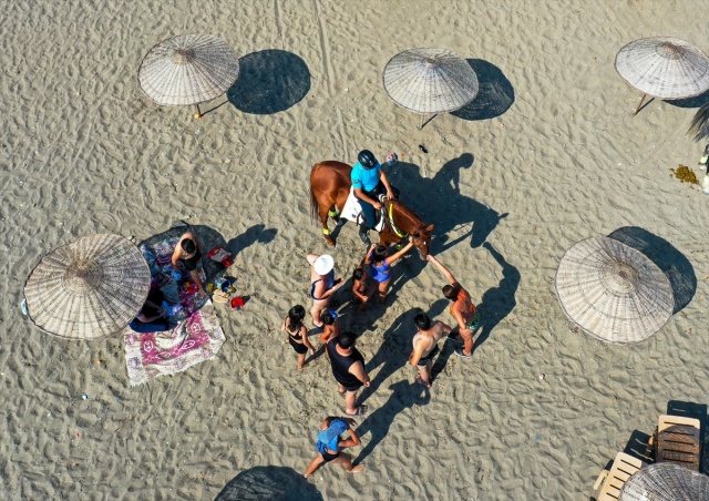 İzmir'in plajları onlara emanet!