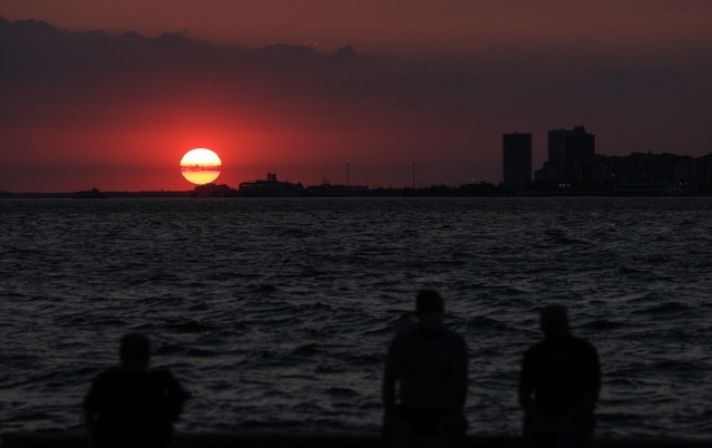 İzmir'de gün batımı