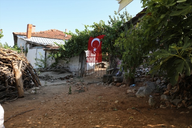 İzmir kahraman yangın şehidini uğurladı!